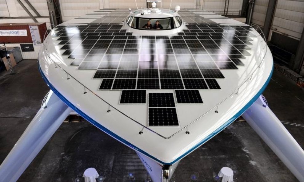 najveći brod solarni pogon