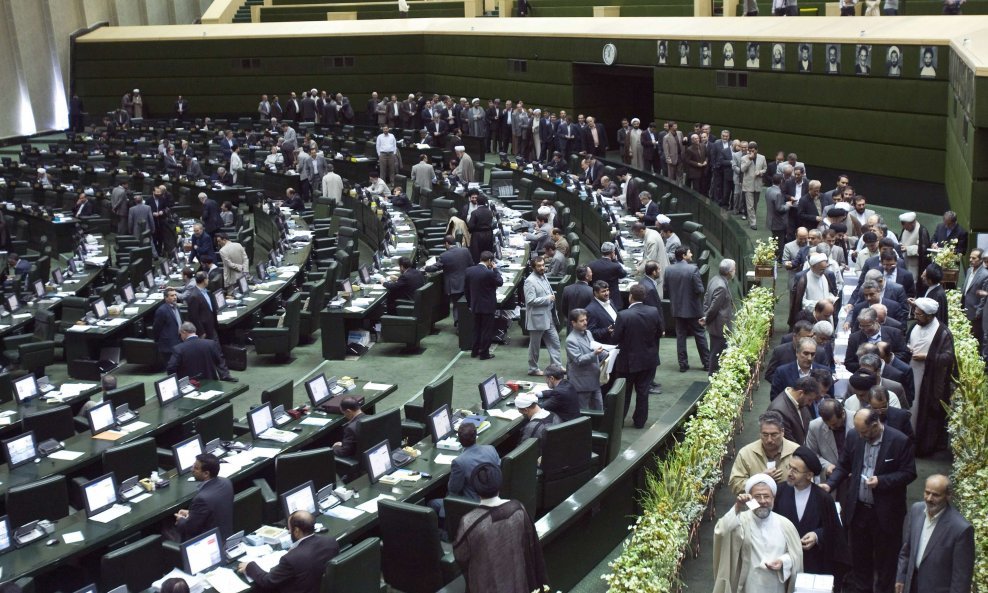 iranski parlament