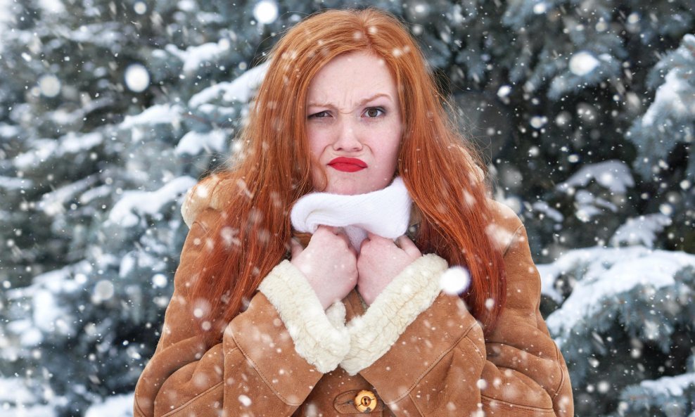 blagdani snijeg žena stres