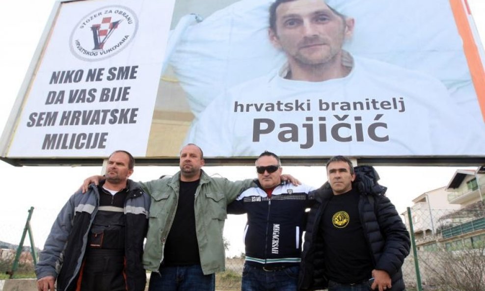 Splitski branitelji transparent ozlijeđenog Pajčića