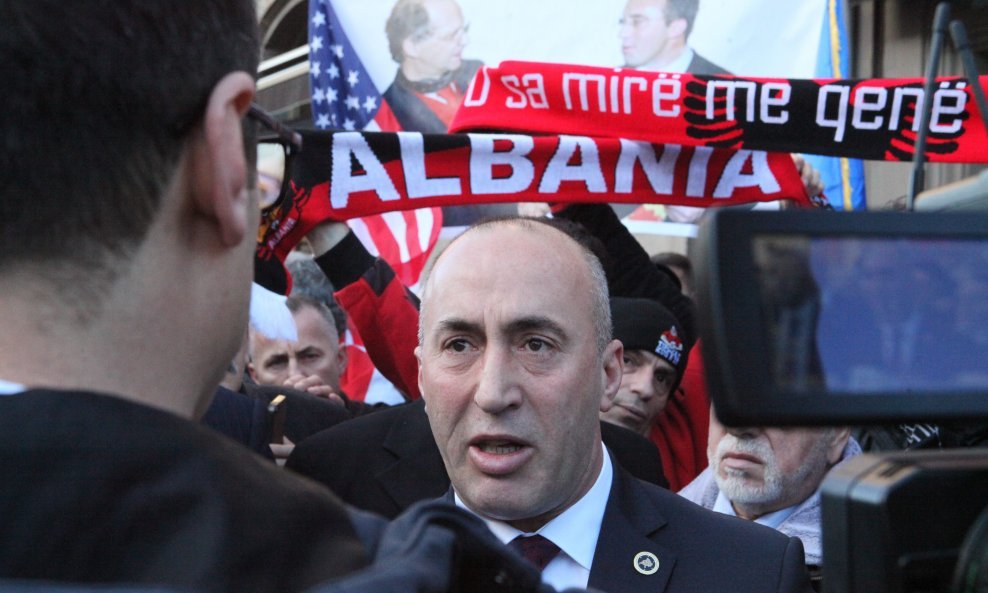 Kosovski premijer Ramush Haradinaj: Moram nositi kravatu. Ne mogu ići odjevan bilo kako.
