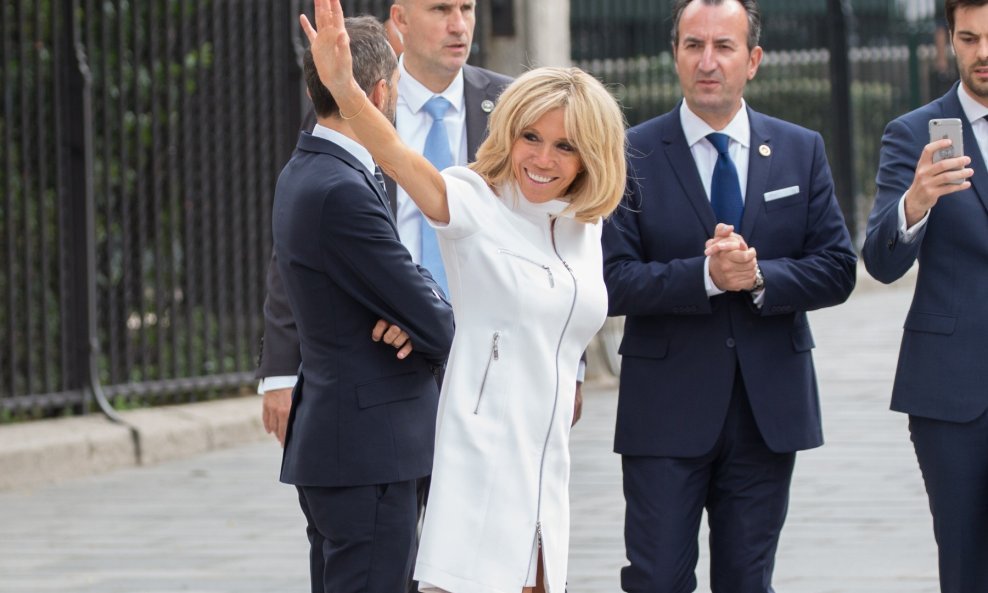 Modni dvoboj Brigitte Macron i Melanije Trump