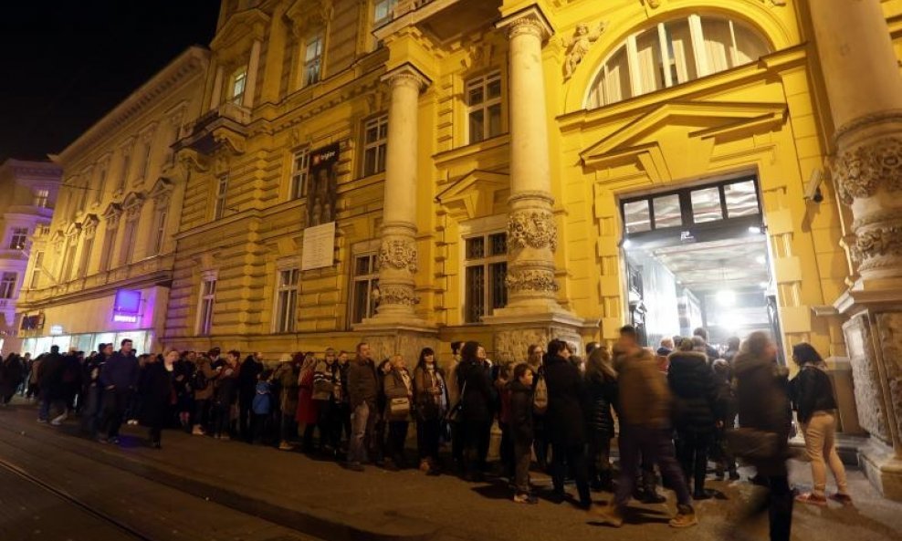 Hrvatsko muzejsko drustvo i ove je godine organiziralo Noc Muzeja koje iz godine u godinu posjecuje sve veci broj stanovnika. Noc Muzeja odrzava se jednom godisnje od 2005 godine. Za posjetitelje su muzeji otvoreni od 18 sati do jedan sat nakon ponoci. Br