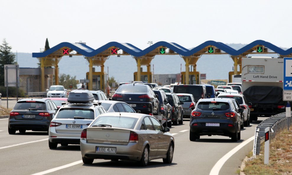 Hrvatske autoceste upozoravaju na gužve tijekom produženog vikenda