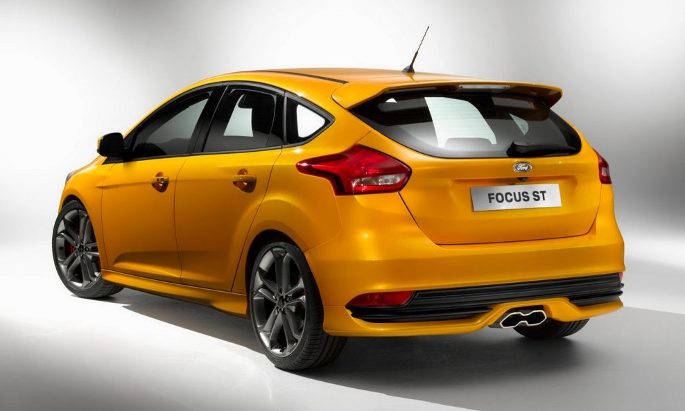 New Ford Focus ST-04[2]
