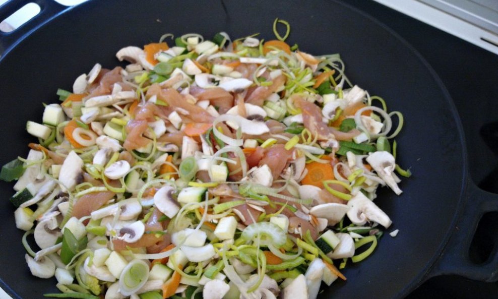 povrće wok hrana