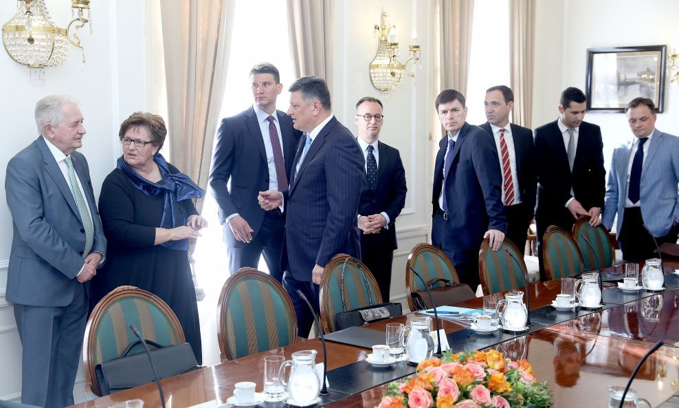 Sastanak Agrokorovih dobavljača s premijerom Plenkovićem