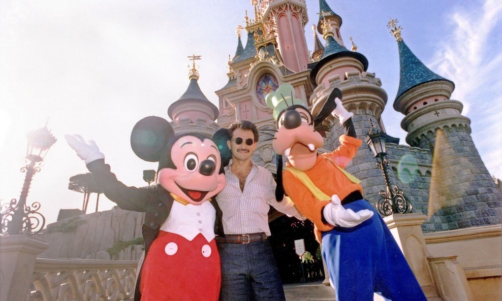 Princ Alwaleed Bin Talal snimljen u ranijoj mladosti u Disneylandu