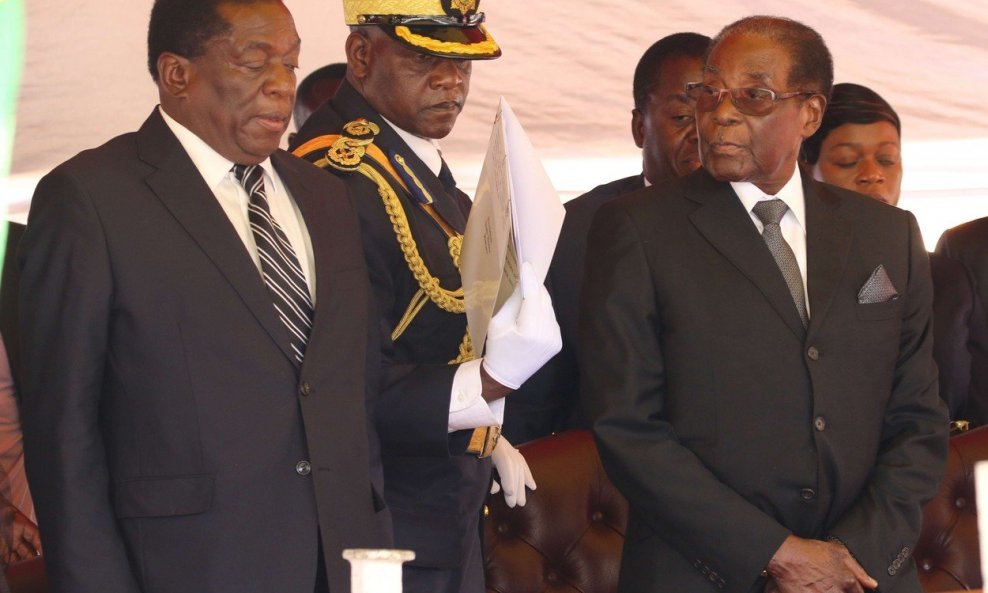 Emmerson Mnangagwa i Robert Mugabe