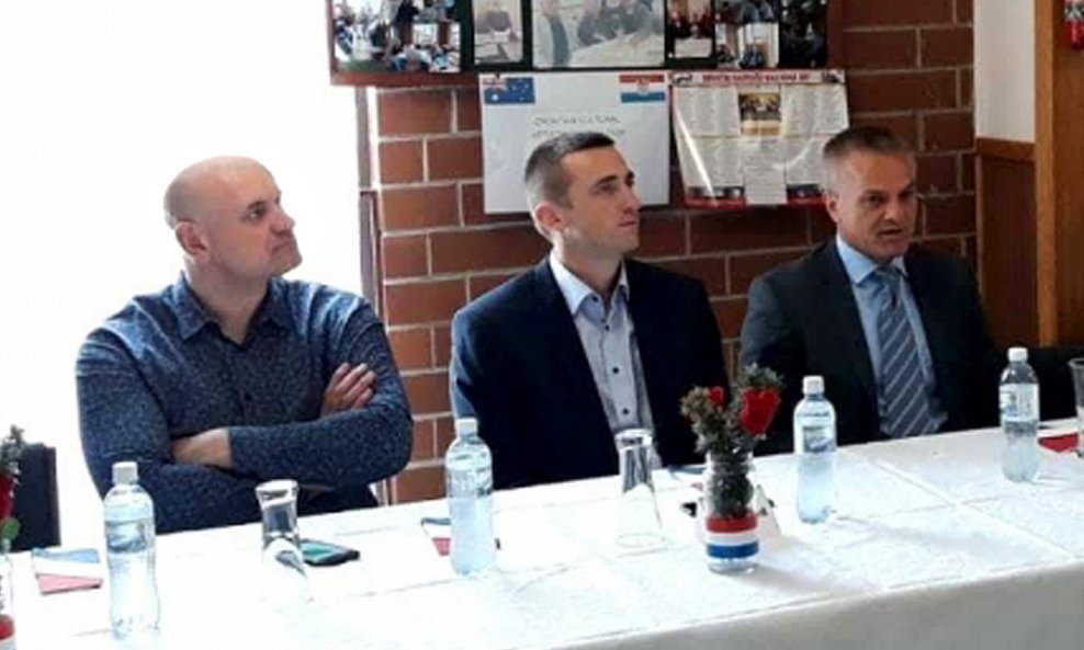 Ante Jurić (prvi slijeva) s gradonačelnikom Vukovara Ivanom Penavom i državnim tajnikom Zvonkom Milasom tijekom njihova posjeta Australiji