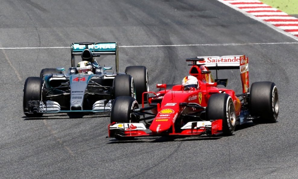Vettel i Hamilton u duelu