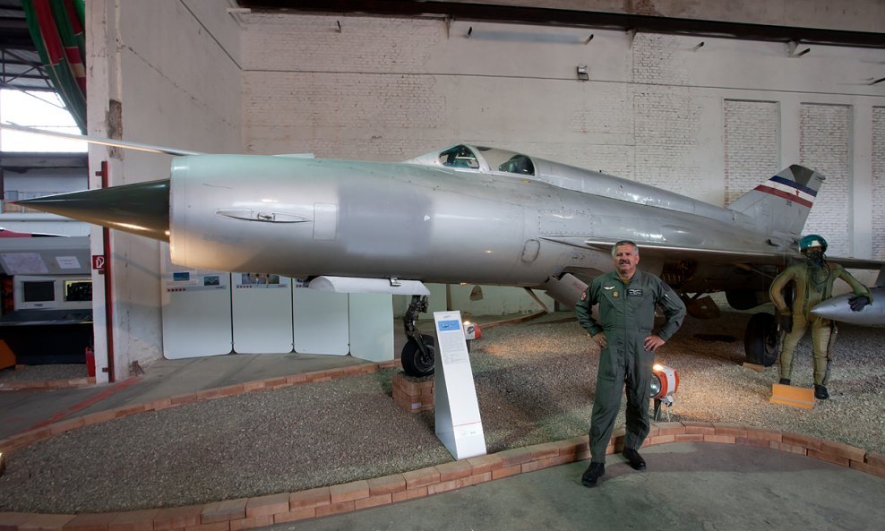 mig 21, rudolf perešin2