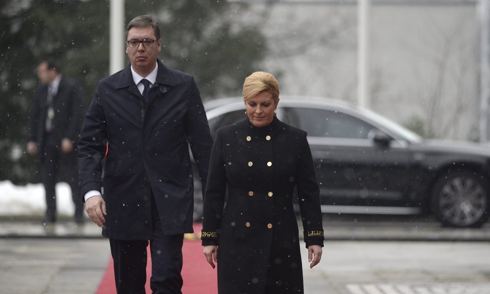 Aleksandar Vučić i Kolinda Grabar Kitarović ispred rezidencije hrvatske predsjednice