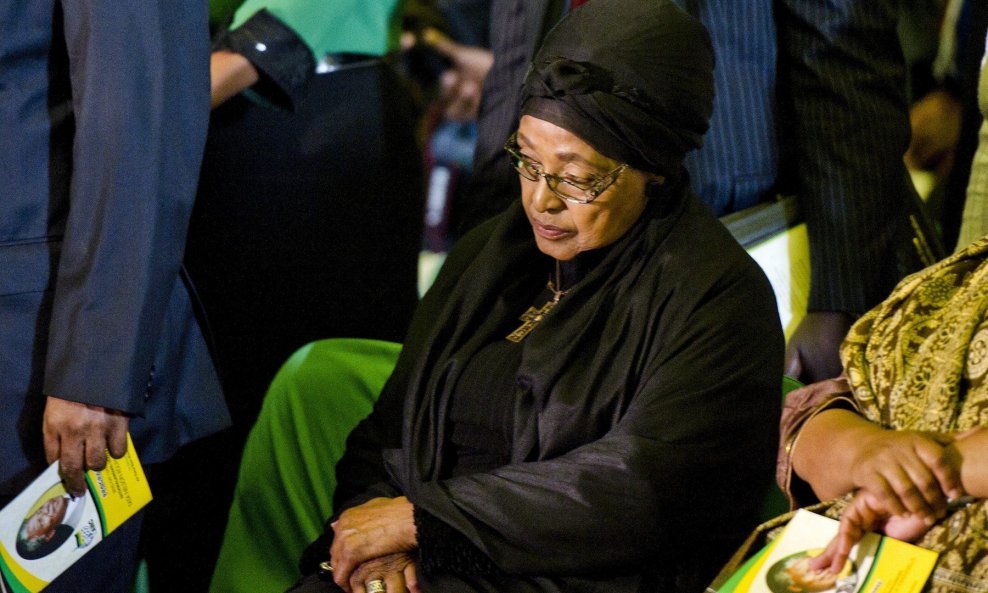 Winnie Madikizela-Mandela na ispraćaju Nelsona Mandele 2013.