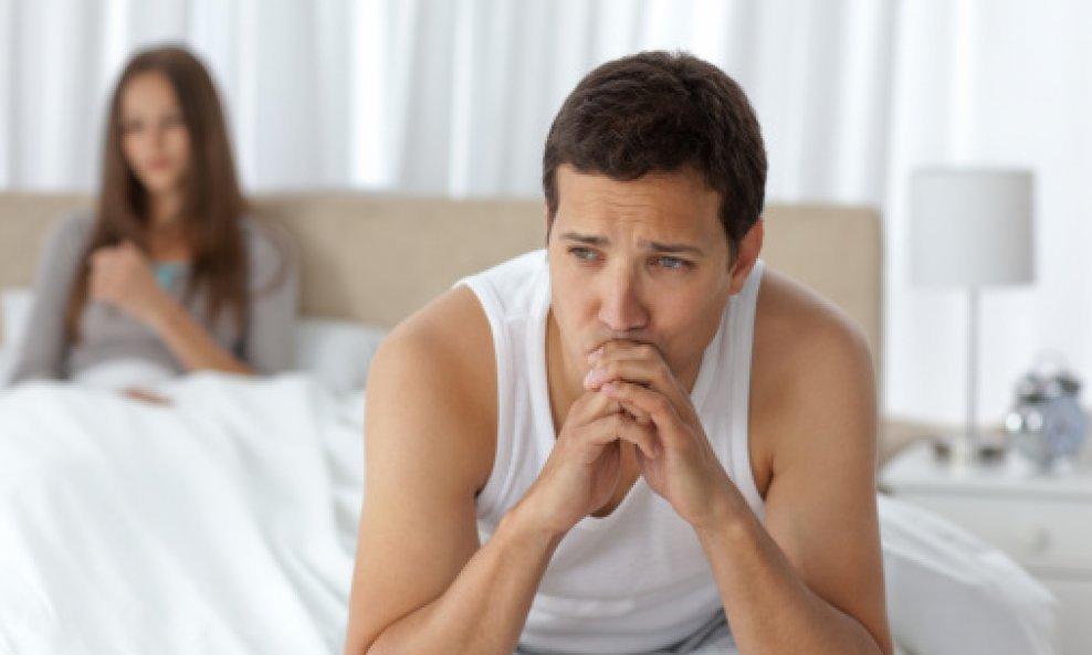 muškaraca žena stres krevet svađa