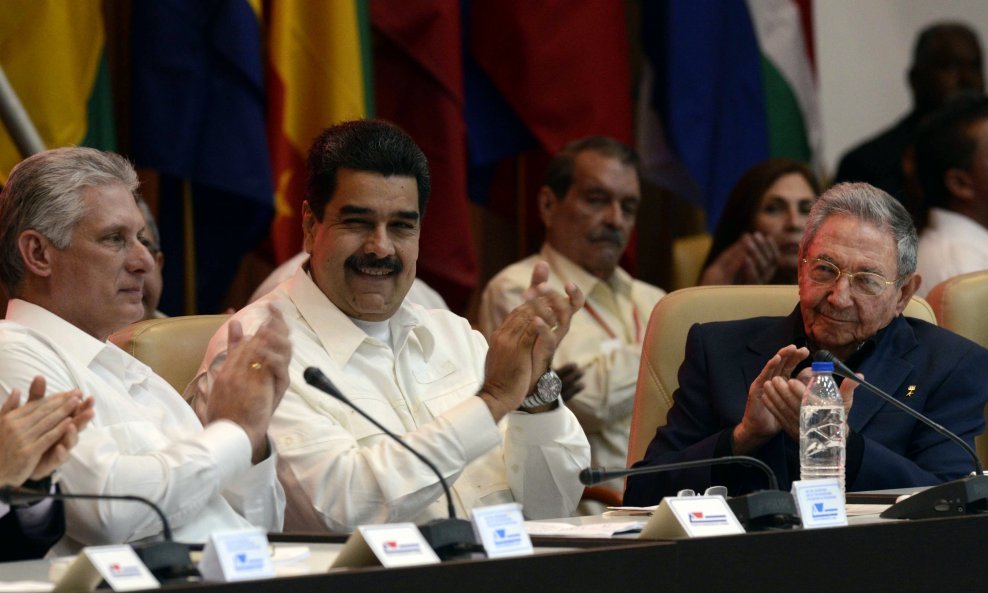Nicolas Maduro i Raul Castro