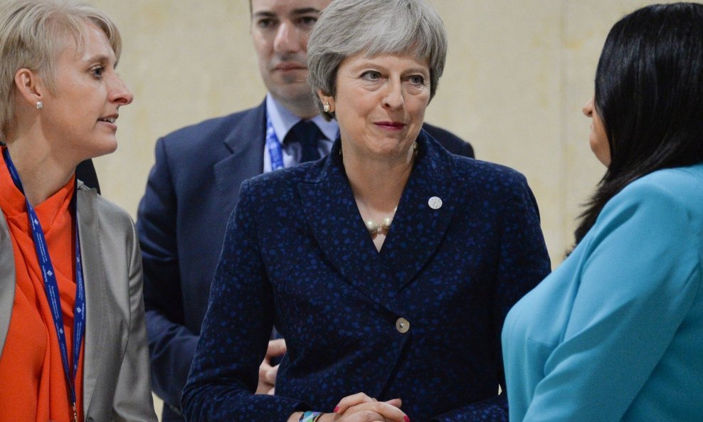 Uspjeh premijerke May: parlament prihvatio nacrt zakona o Brexitu