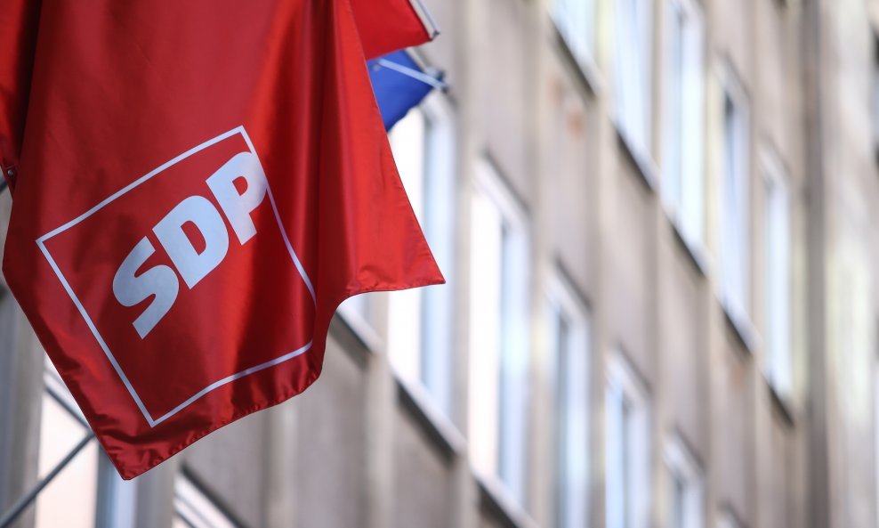 Glavni odbor SDP-a u subotu raspravlja o krizi u stranci