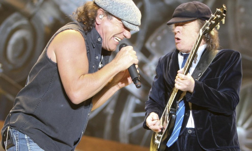 Brian Johnson i Angus Young AC-DC