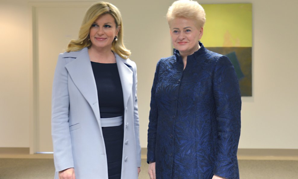 Kolinda Grabar-Kitarović preuzela je u srijedu u New Yorku predsjedanje Vijećem žena svjetskih lidera (Council of Women World Leaders) od litavske predsjednice Dalije Grybauskaite.