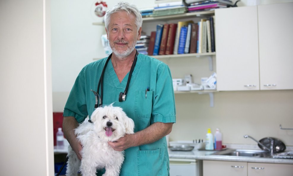 Vando Raunig ugledni je splitski veterinar s višedesetljetnom praksom