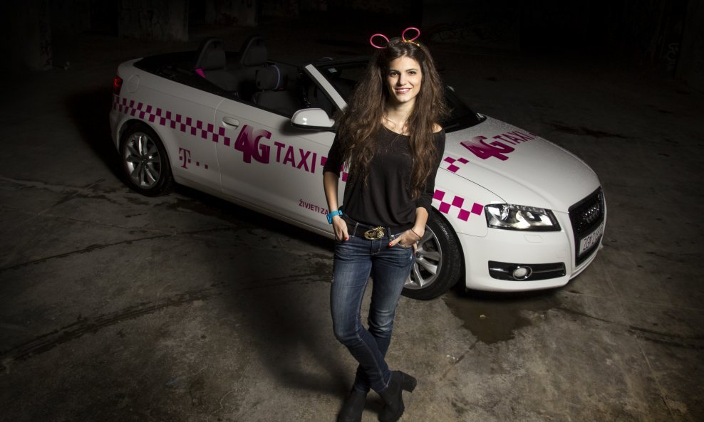 Tina Vukov 4G Taxi