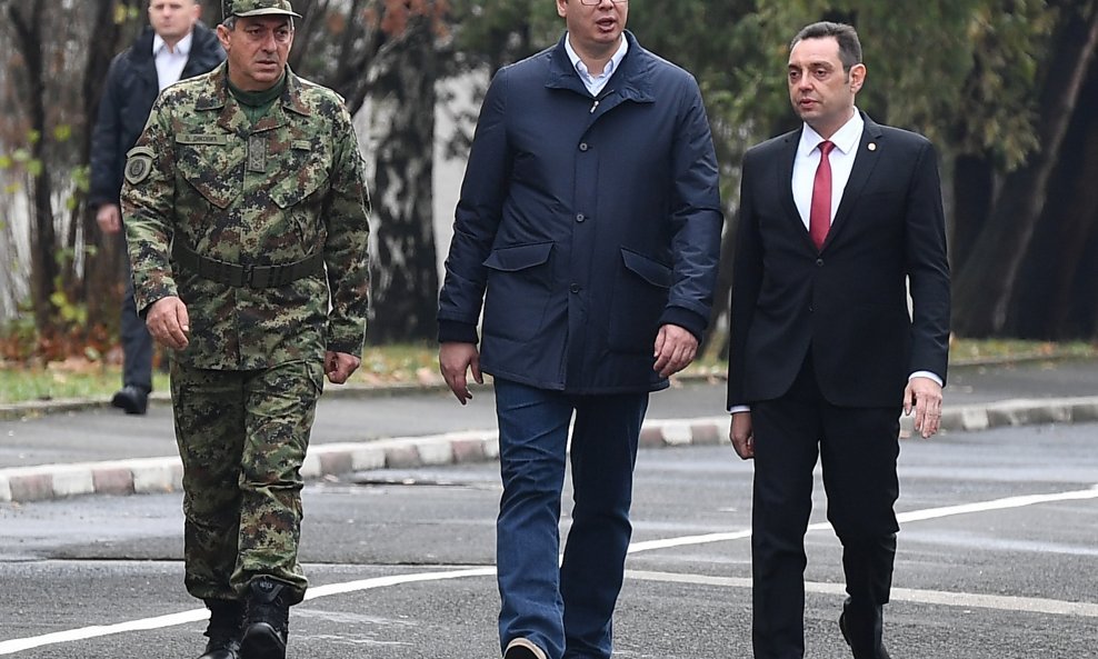 Ljubiša Diković, načelnik Glavnog stožera Vojske Srbije, predsjednik Srbije Aleksandar Vučić i ministar obrane Aleksandar Vulin