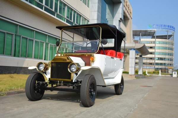 Rariro Model T Coupe - električni turistički automobil