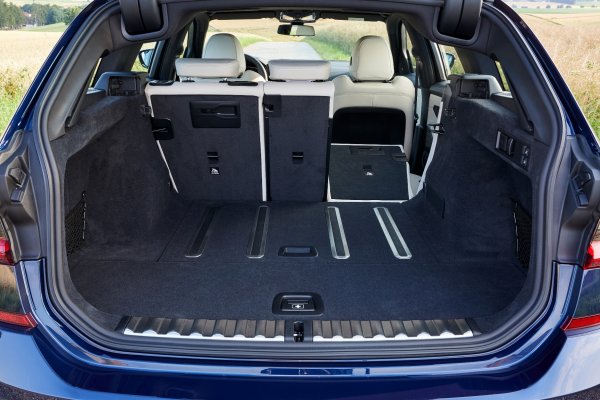 BMW serije 3 Touring nudi obilje prostora za prtljagu