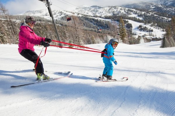 Odlazak s obitelji na skijanje ne mora biti financijska noćna mora  Profimedia 