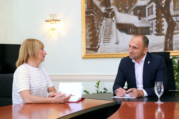 Ivan Anušić u razgovoru s novinarkom tportala Ivanom Barišić 