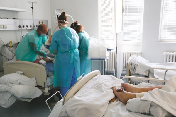 Previjanje pacijenata mora raditi više medicinskih sestara i tehničara