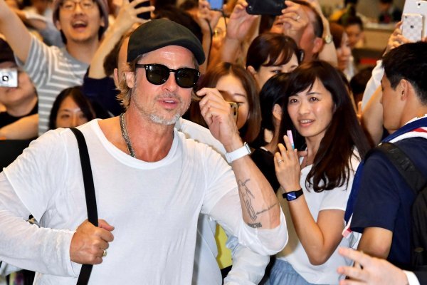 Brad Pitt u zračnoj luci Tokyo Narita