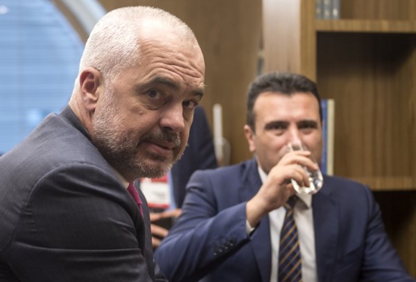 Edi Rama i Zoran Zaev ostaju u čekaonici EU-a
