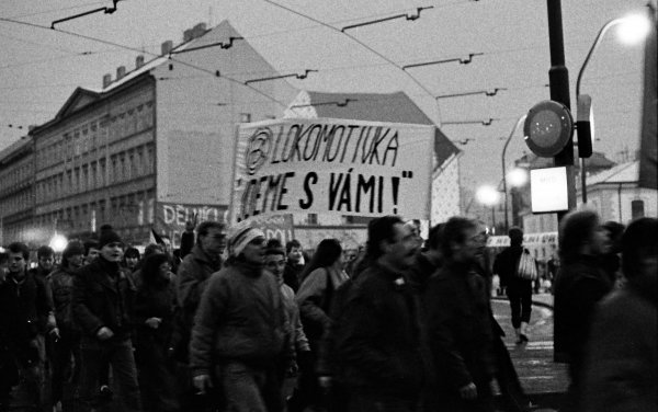 Tisuće radnika tvornice ČKD Lokomotiva-Sokolovo također su sudjelovale u prosvjedu