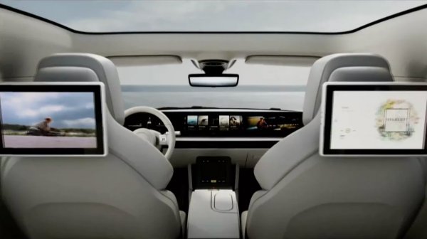Konceptini Sonyjev automobil ima 33 različita senzora unutar i izvan automobila, nekoliko širokih ekrana, 360 audio i stalnu povezivost