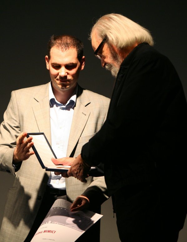 Vatroslav Mimica 2011. godine primio je Zlatni Oktavijan DHFK-a za životno djelo
