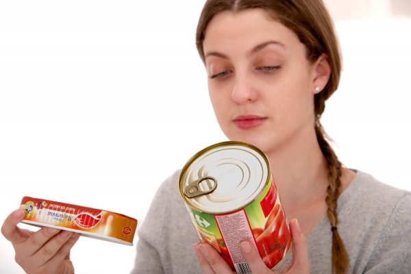 Hrana u metalnim konzervama u pravilu traje duže od one u staklenkama