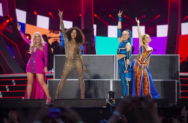 Spice Girls na turneji bez Victorije Beckham