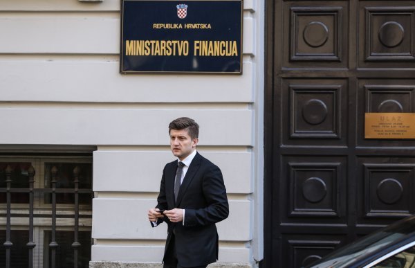 U prva tri mjeseca koronakrize ministar financija Zdravko Marić uspješno je zatvorio proračunsku rupu