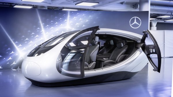 Simulacija interijera nove Mercedes-Benz S-klase i ugrađeni MBUX infotainment sustav druge generacije
