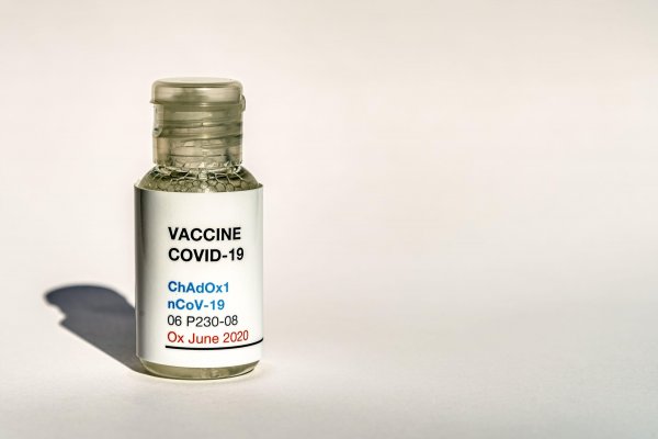 Oksfordsko cjepivo već se naveliko iskušava na ljudima
