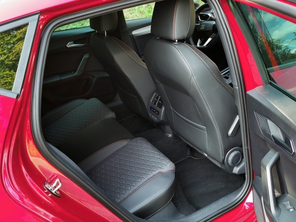 Seat Leon 1.5 EcoTSI 110kW mHEV DSG FR