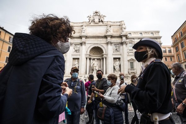 Italija uvodi obvezno nošenje maske u javnosti za starije od šest godina