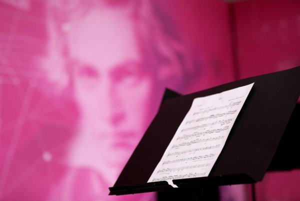Nedovršena 10. Beethovenova simfonija bit će napokon dovršena uz pomoć umjetne inteligencije