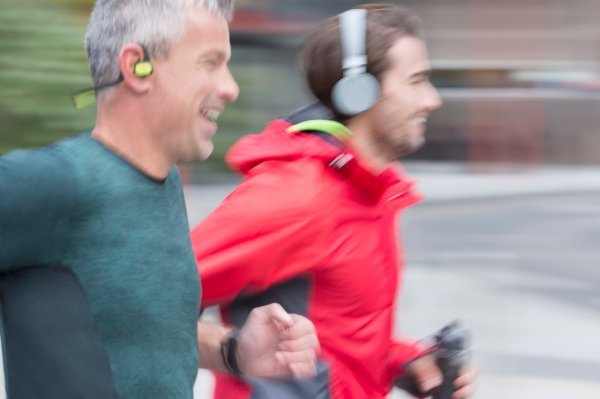 Slušalice treba redovito čistiti, pogotovo ako ih koristite za vrijeme trčanja ili vježbanja