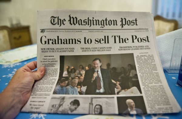 Bezos je kupio Washington Post 2013. za 250 milijuna dolara