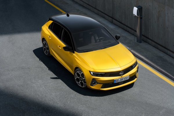 Opel Astra plug-in hibrid - šesta generacija
