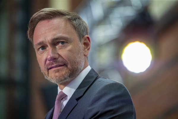 Čelnik FDP-a Christian Lindner povukao se iz razgovora