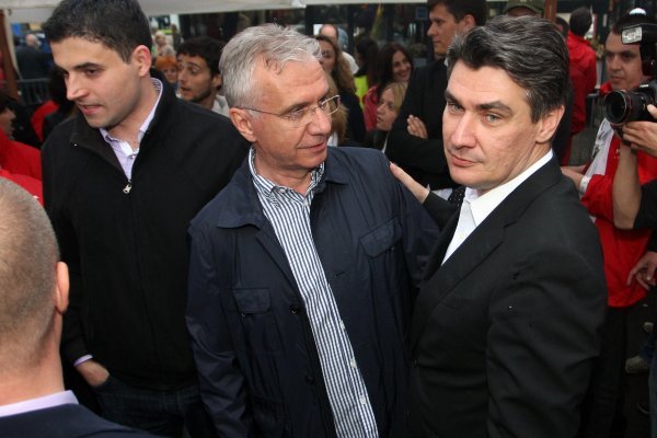 Davor Bernardić, Rajko Ostojić i Zoran Milanović 2013.
